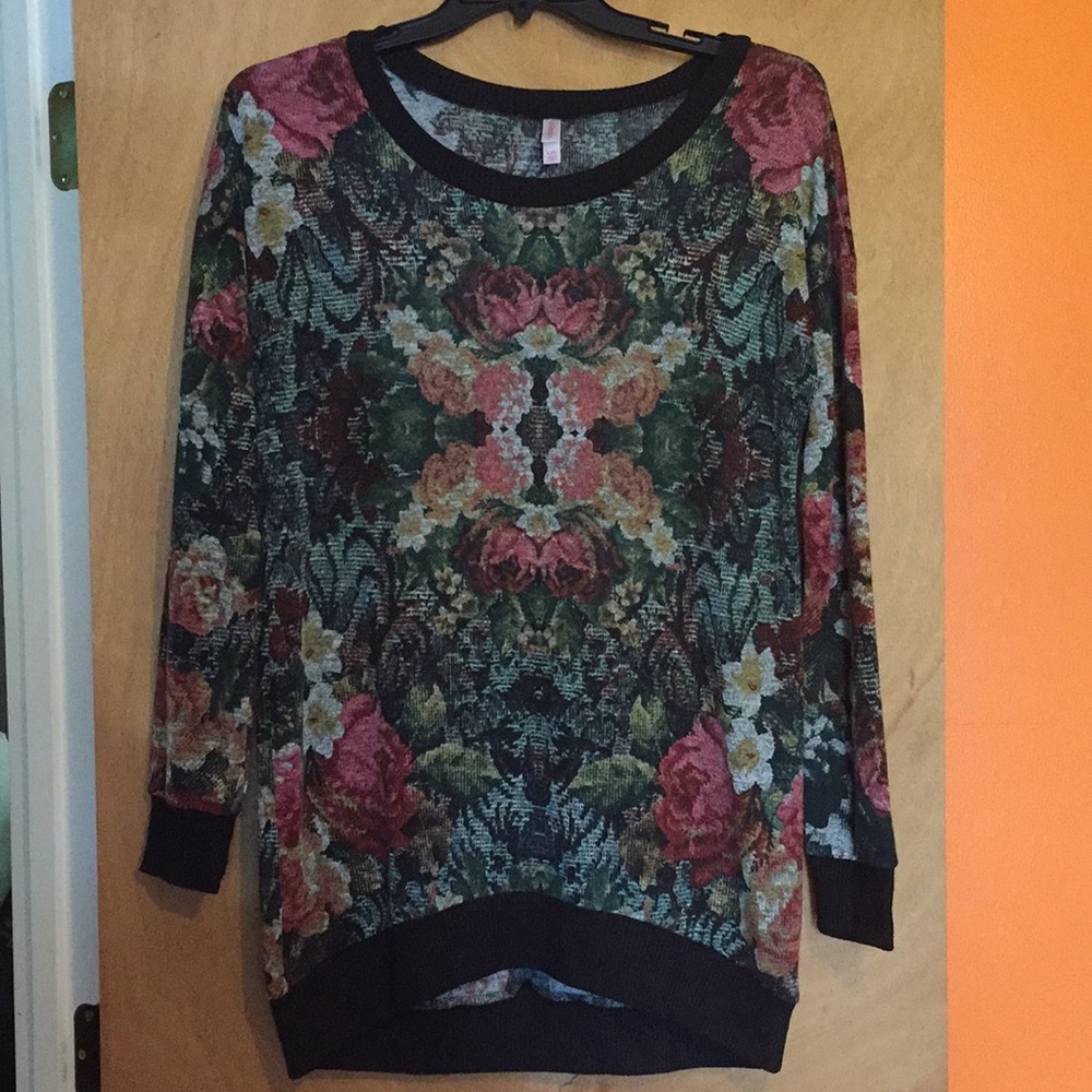 Xhilaration Floral Tunic